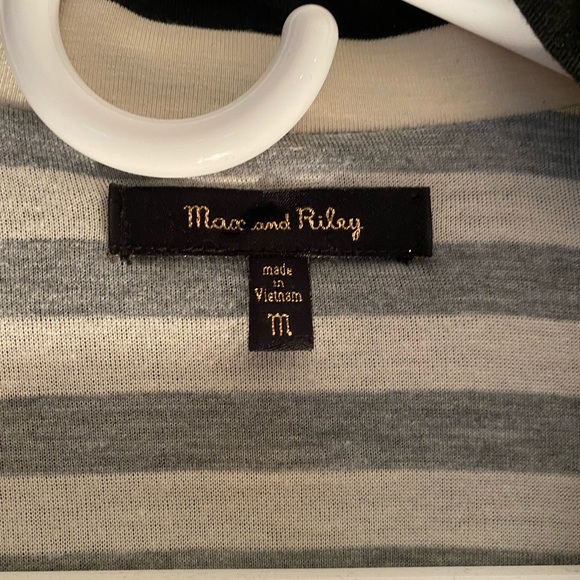 Block striped comfortable suit jacket! - Picture 2 of 3